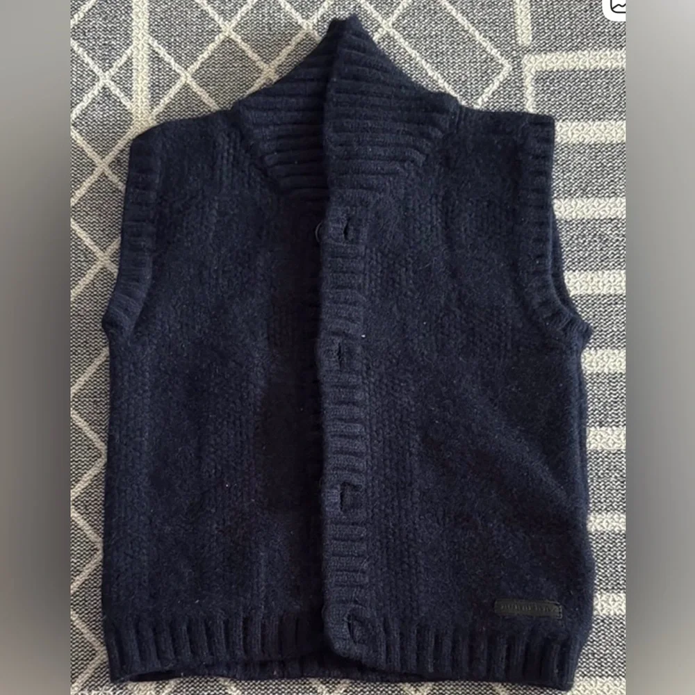 BURBERRY Vest, Striped Polo Shirt, Jeans, & GOLDEN GOOSE sneakers - Picture 5 of 16